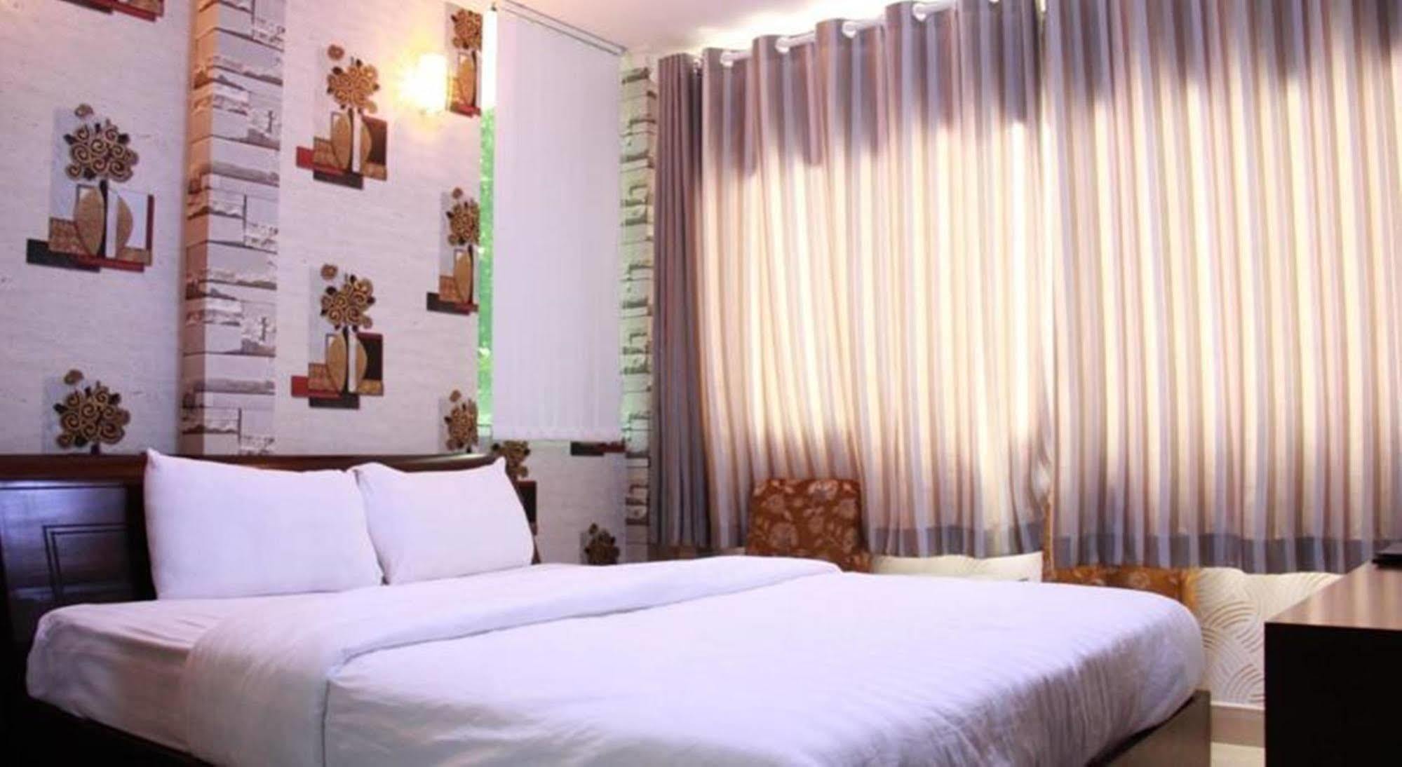 Trieu Han Hotel Ho Şi Min Dış mekan fotoğraf